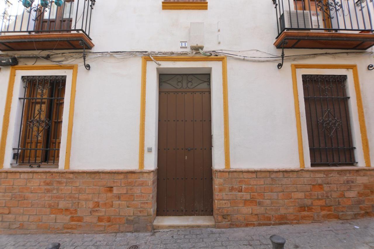 Rentalsevilla Descubriendo Sevilla En Pareja Seville Exterior photo