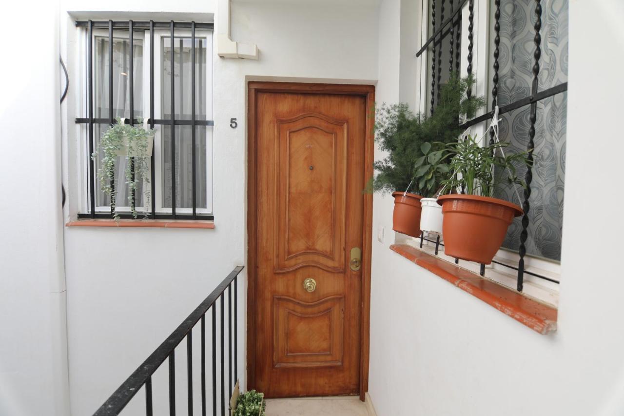 Rentalsevilla Descubriendo Sevilla En Pareja Seville Exterior photo